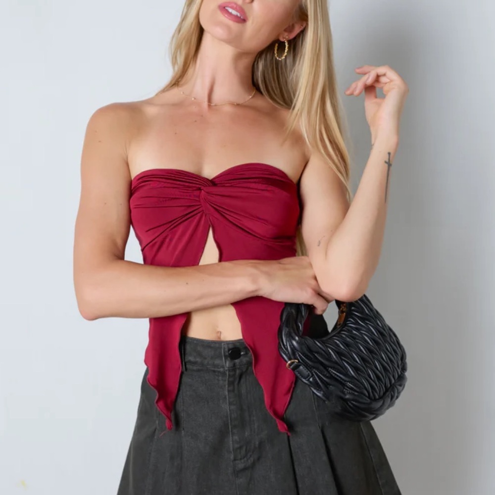 Blue Blush Strapless Crop Top in Red Size M